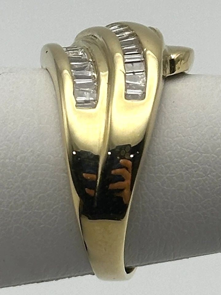 14K GOLD WAVEY RING WITH 1.0CTS BAGUETTE NATURAL DIAMONDS (SIZE: 6.5) 6.5 GRAMS (1 of 2)