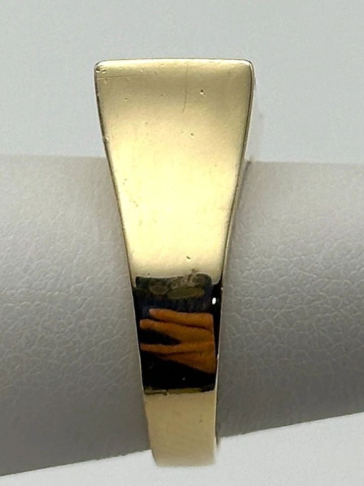 14K GOLD RING WITH THREE CITRINE STONES SIZE: 6.75 (1 of 2)