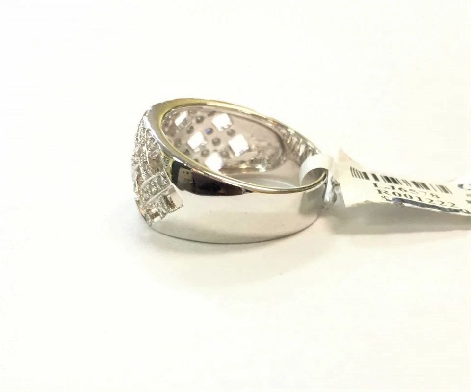 NEW 14K WHITE GOLD RING FENCE STYLE WITH 0.40CTW DIAMONDS (SIZE 7) 6 GRAMS: 14K WHITE GOLD RING WITH DIAMONDS (SIZE: 7) 14k White Gold Ring with Diamonds You are bidding on a 14k White Gold Ring with Diamonds. The ring is brand new with original tag, but has marks on it from 