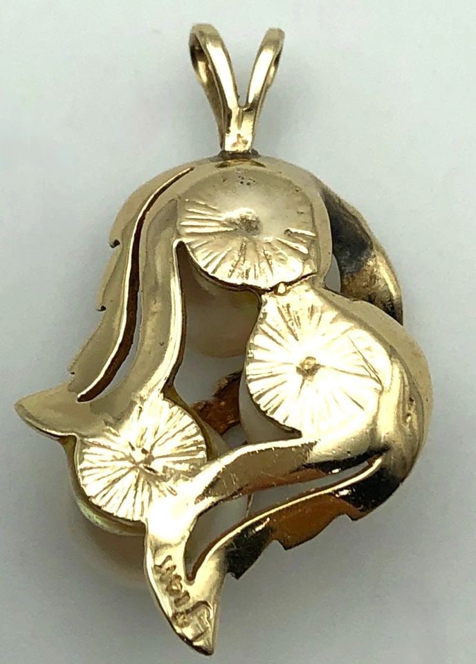 14K GOLD PENDANT MALIE LEAF STYLE WITH PEARLS ( 6.2 GRAMS ) (1 of 2)
