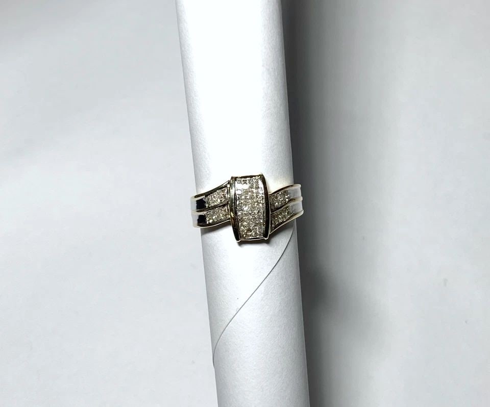 NEW 14K YELLOW GOLD RING WITH 0.50CTW PRINCESS CUT DIAMONDS (SIZE 6.75) 4.2 GRAM: WOMEN'S 14K YELLOW GOLD RING WITH 0.50CT DIAMONDS (SIZE 6.75) Women's 14k Yellow Gold Ring with 0.50CT Diamonds (Size 6.75) You are bidding on a new with tags Women's 14k Yellow Gold Ring with 0.50CT 