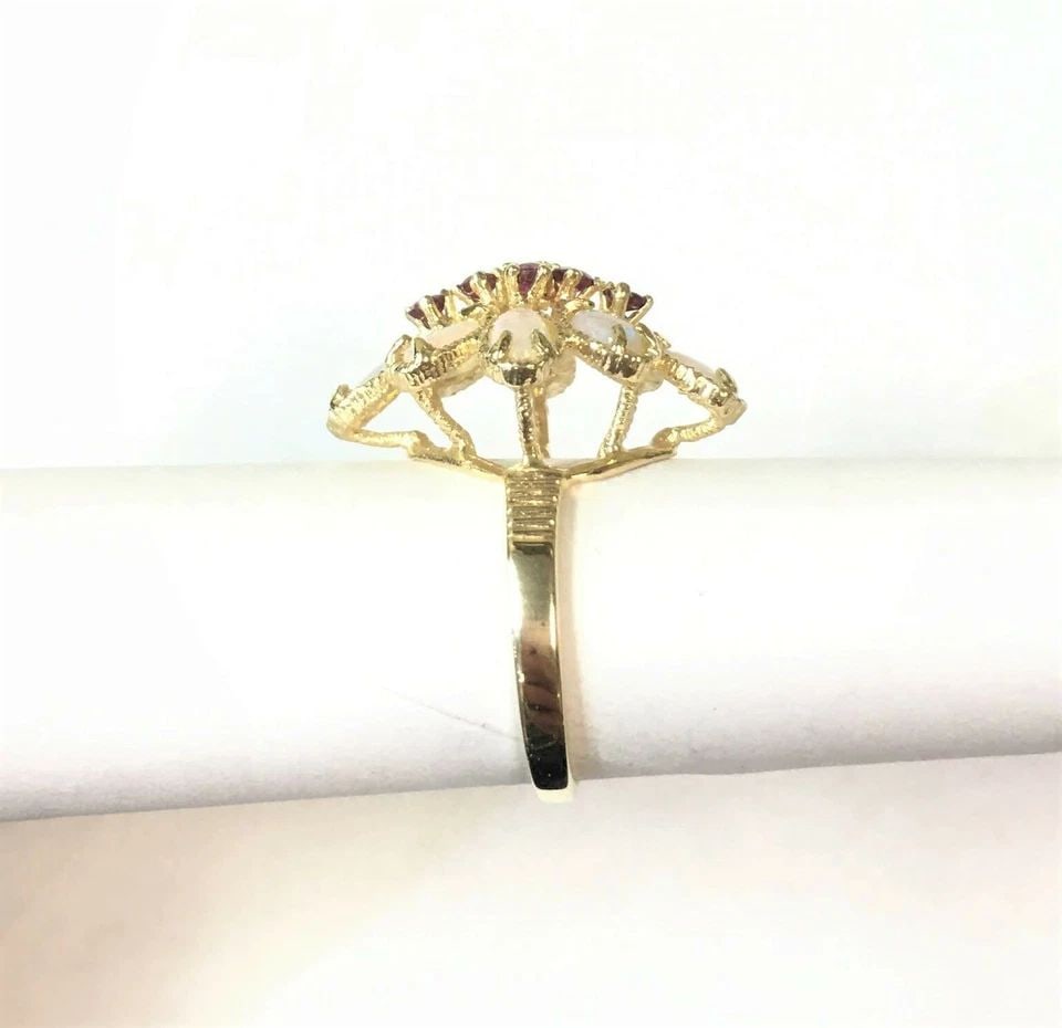 14K YELLOW GOLD RING WITH NATURAL OPALS AND RUBIES (SIZE 6.75) 5.2 GRAM (1 of 2)