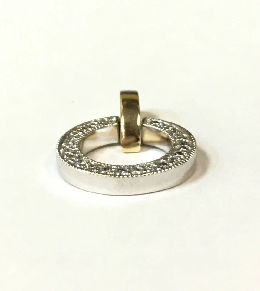 ALLISON KAUFMAN 14K WHITE AND YELLOW GOLD PENDANT, 0.31CTS DIAMONDS 3.6 GRAMS: ALLISON KAUFMAN 14K WHITE AND YELLOW GOLD PENDANT WITH 0.31CTS DIAMONDS Allison Kaufman 14k White and Yellow Gold Pendant with Diamonds You are bidding on a Allison Kaufman 14k White and Yellow Gold P