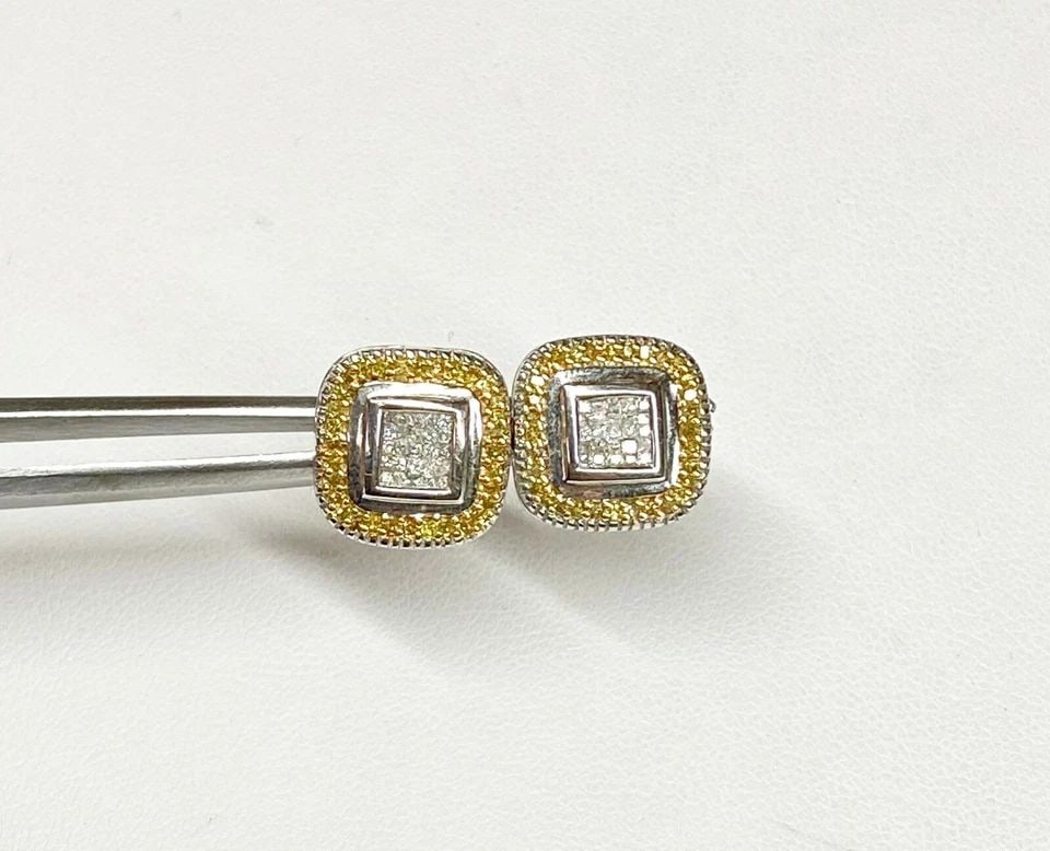 14K WHITE GOLD EARRINGS WITH 0.75CTS WHITE AND YELLOW DIAMONDS 4.4 GRAMS: 14K WHITE GOLD EARRINGS WITH 0.75CTS WHITE AND YELLOW DIAMONDS 14k White Gold Earrings with White and Yellow Diamonds You are bidding on a pre-owned 14k White Gold Earrings with White and Yellow Diamo