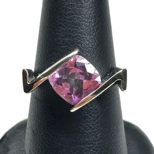 WOMEN'S 14K WHITE GOLD RING WITH PINK TOPAZ (SIZE 7) 6.2 GRAM (1 of 2)