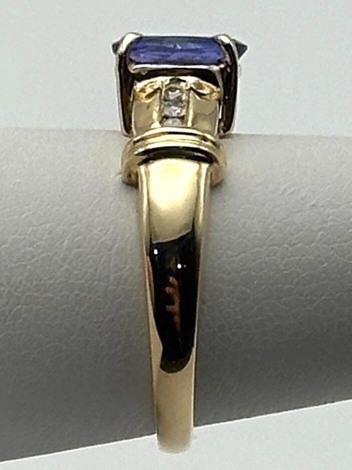 14K GOLD RING WITH 1.2CT TANZANITE AND 0.12CTW DIAMONDS (SIZE 7) 3.2 GRAM (1 of 2)
