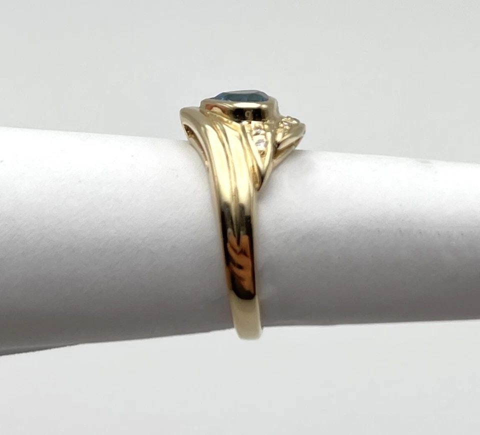 14K GOLD RING WITH DIAMONDS AND HEART CUT BLUE TOPAZ (SIZE 6.5) 5.2 GRAM (1 of 2)