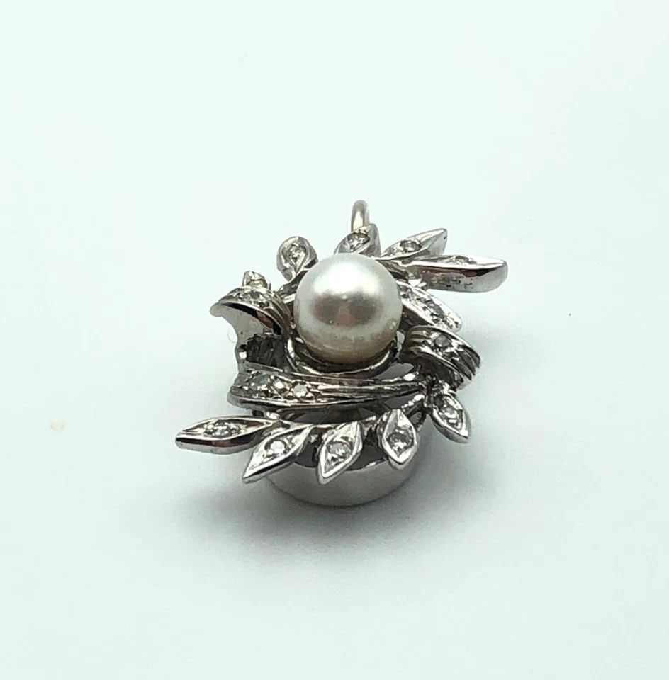 14K WHITE GOLD LEAFY STYLE PENDANT WITH PEARL AND 0.20CTW DIAMONDS 4.7 GRAM (1 of 2)