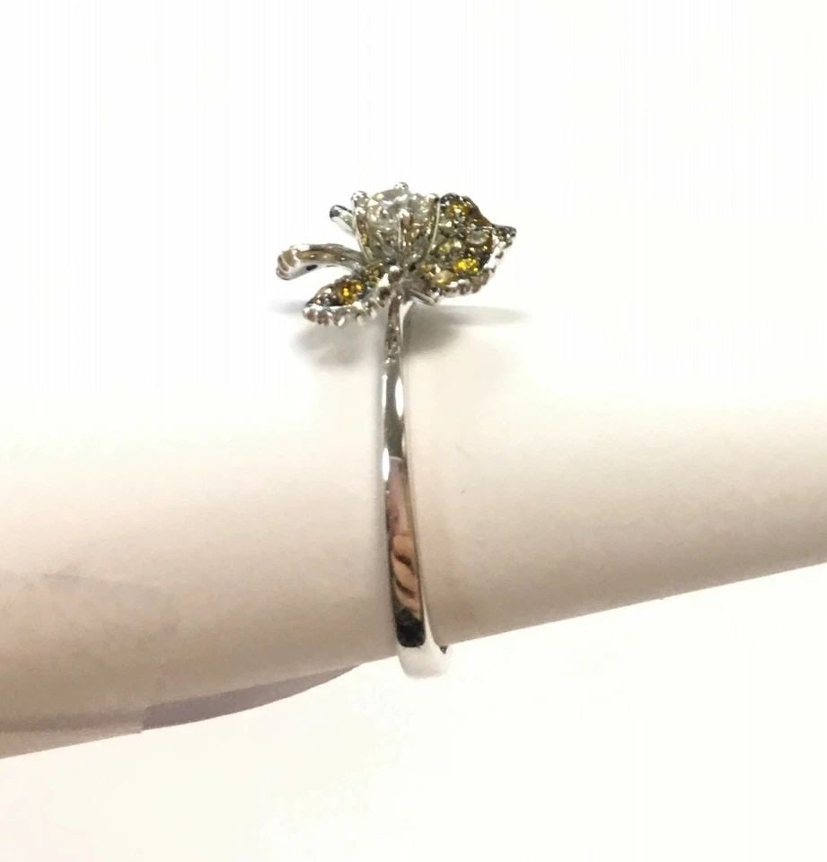 18K WHITE GOLD FLOWER RING WITH 0.57CTW YELLOW & WHITE DIAMONDS (SIZE 6.75) 2.9G (1 of 2)