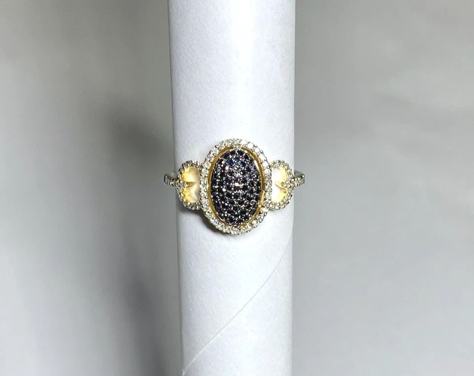 NEW 14K YELLOW GOLD RING WITH BLACK & WHITE 0.50CTW DIAMONDS (SIZE 7) 2.8G: WOMEN'S 14K YELLOW GOLD RING WITH BLACK AND 0.50CT WHITE DIAMONDS (SIZE 7) Women's 14k Yellow Gold Ring with Black and 0.50CT White Diamonds (Size 7) You are bidding on a new with tags Women's 14k Yel