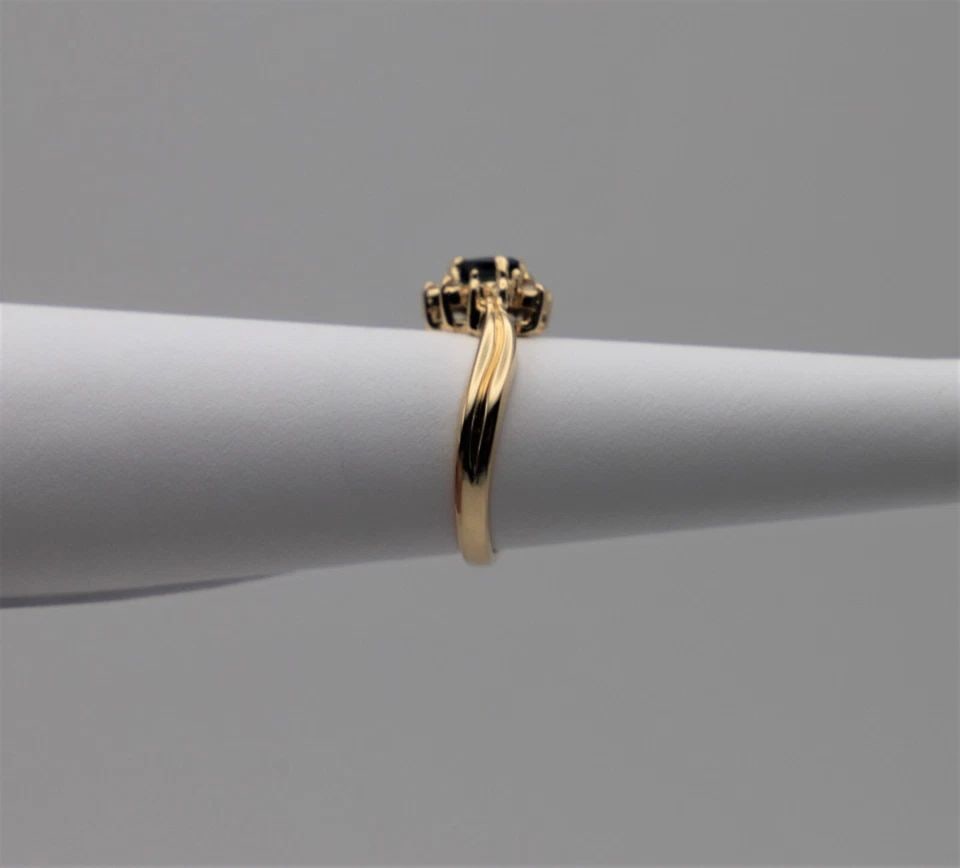 14K GOLD RING WITH MARQUISE CUT NATURAL SAPPHIRE AND DIAMONDS (SIZE 5.75) 4G (1 of 2)