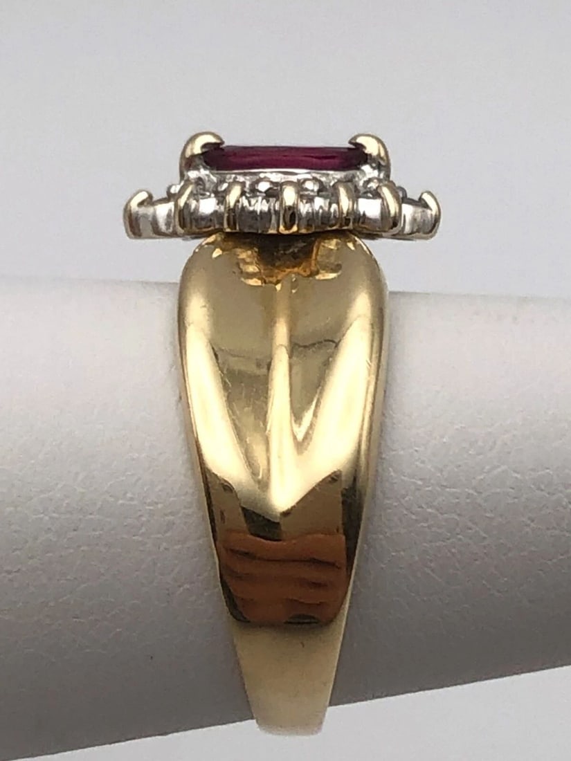 14K GOLD RING WITH MARQUISE NATURAL RUBY AND 0.12CTW DIAMONDS (SIZE 6) 4 GRAMS (1 of 2)