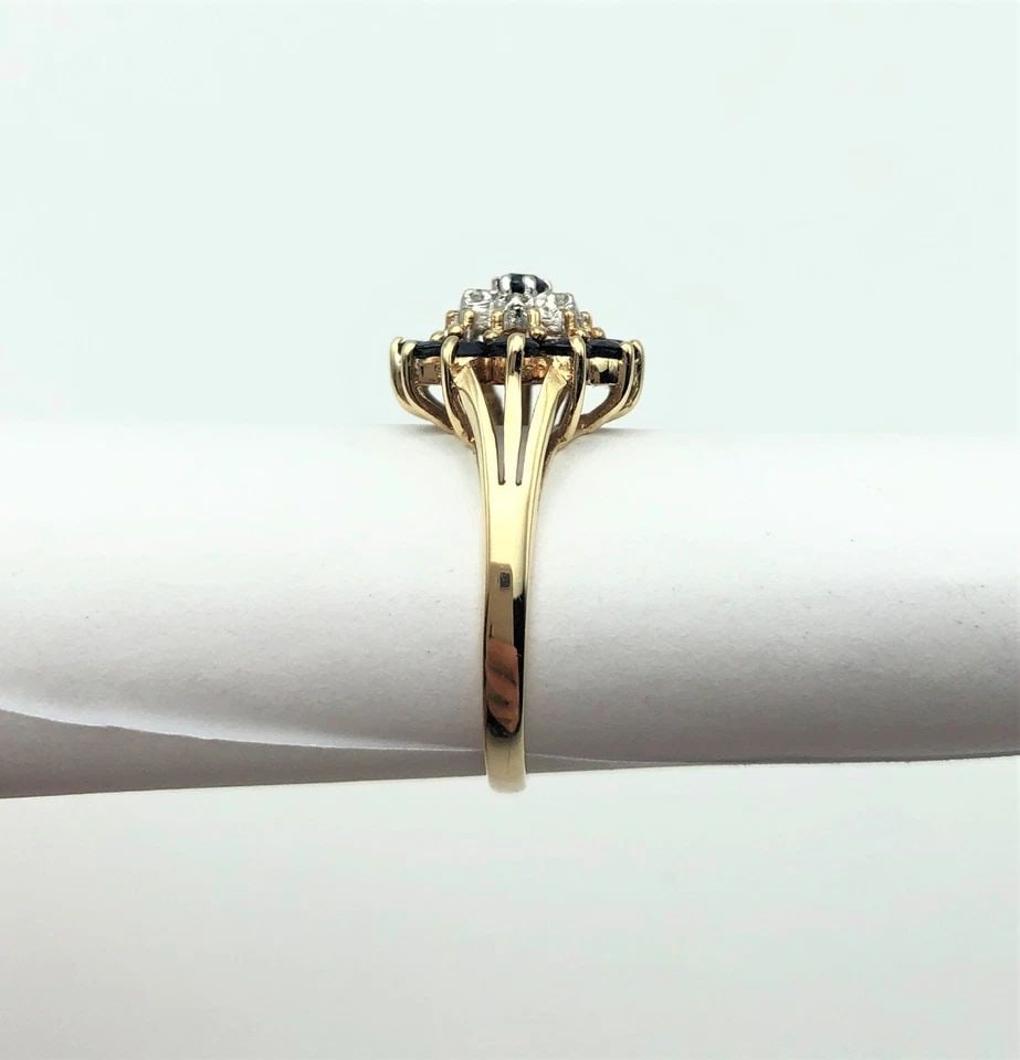 10K GOLD RING WITH 1.30CTW SAPPHIRES, 0.06CTW DIAMONDS (SIZE 8) 3.5 GRAM (1 of 2)