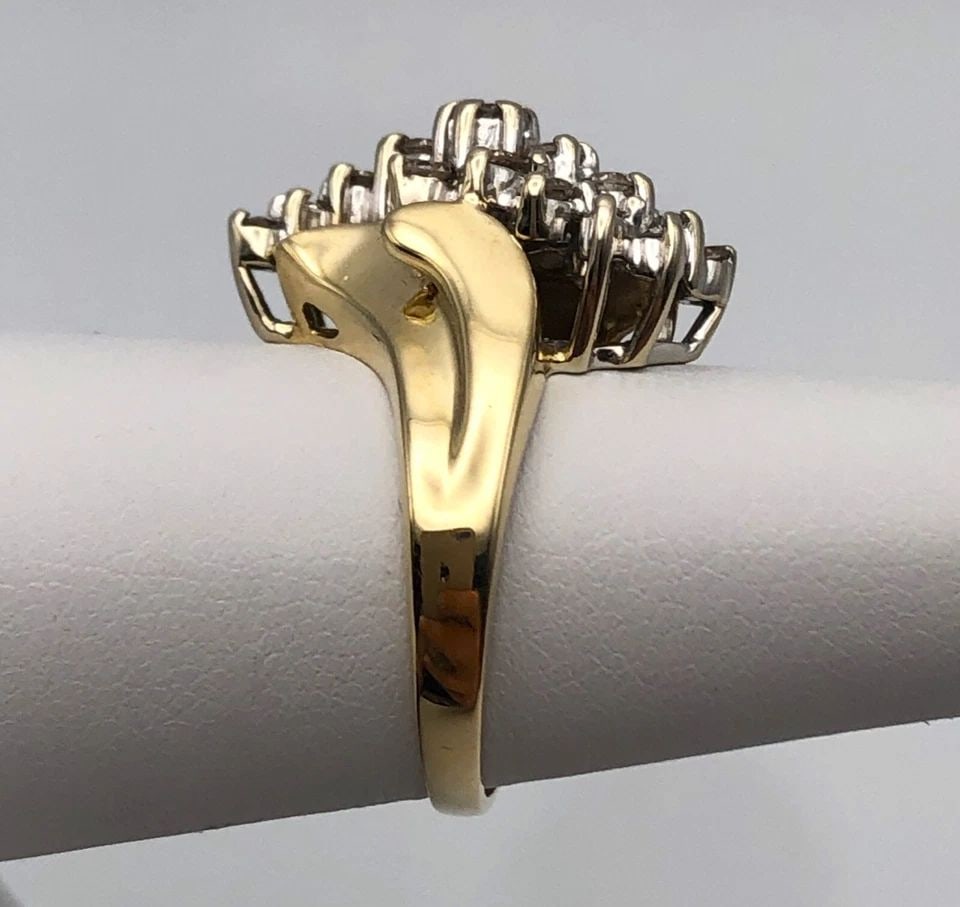 10K GOLD RING WITH CHAMPAGNE DIAMOND CLUSTER 0.75CTW (SIZE 5.25) 5 GRAMS (1 of 2)