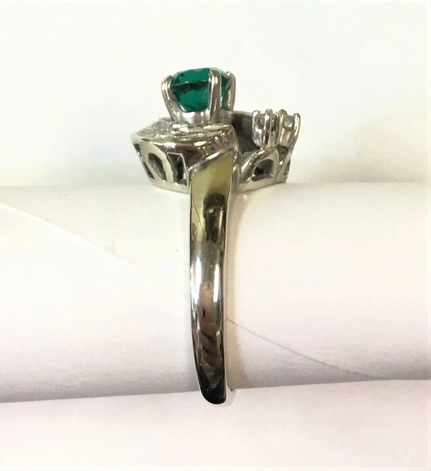DASON 10K WHITE GOLD WITH LAB CREATED EMERALD AND CUBIC ZIRCONIA (SIZE 6) 5.6G (1 of 2)