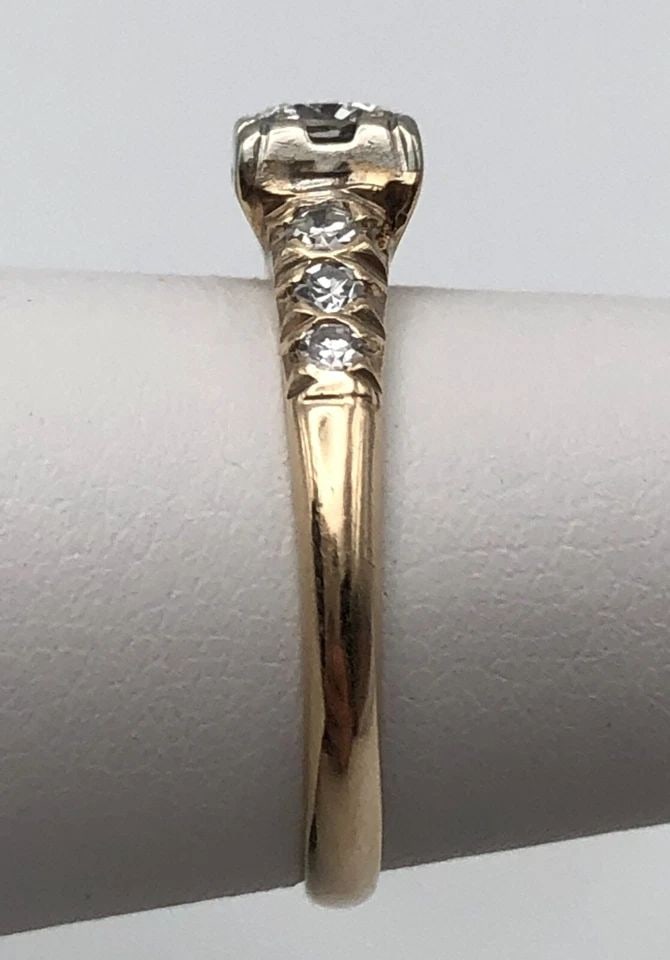 VINTAGE 14K GOLD RING WITH 0.50CTW NATURAL DIAMONDS (SIZE 6.5) 2.5 GRAM (1 of 2)