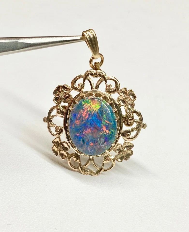 14K YELLOW GOLD PENDANT / PIN BROOCH WITH 14MM X 11MM OPAL TRIPLET (3.9 GRAMS) (1 of 2)