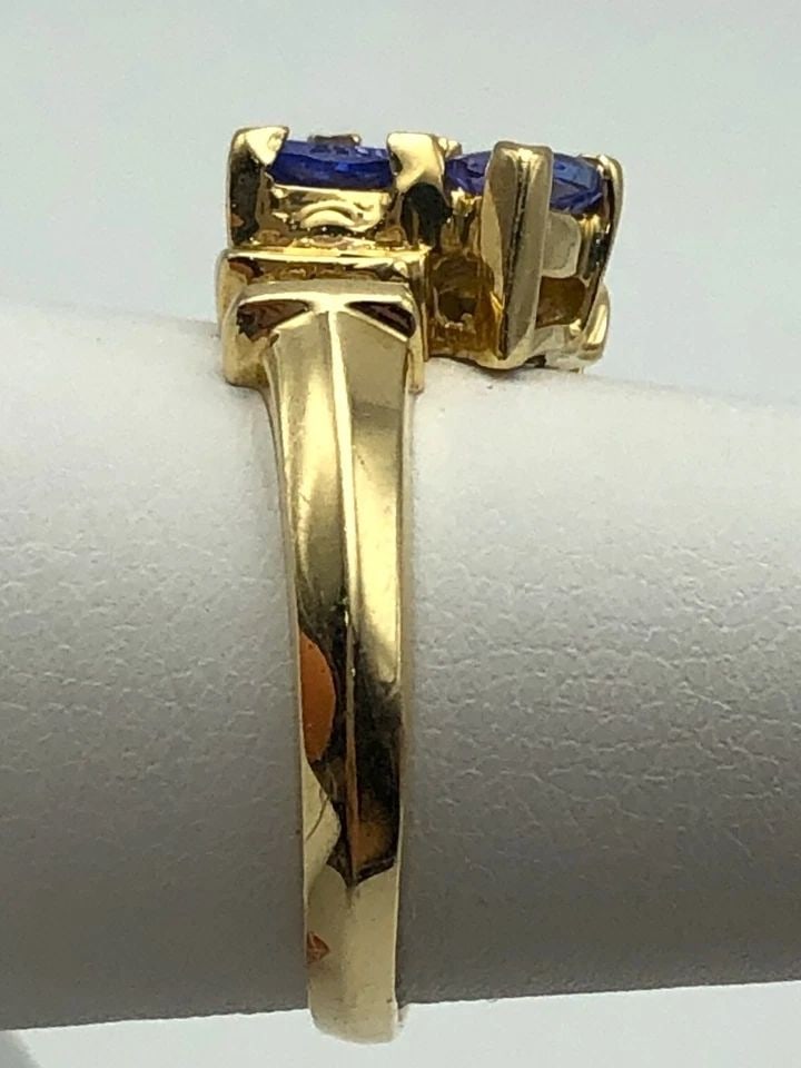 14K GOLD RING WITH TANZANITE AND 0.15CTW DIAMONDS (SIZE 6.75 ) 3.9G (1 of 2)