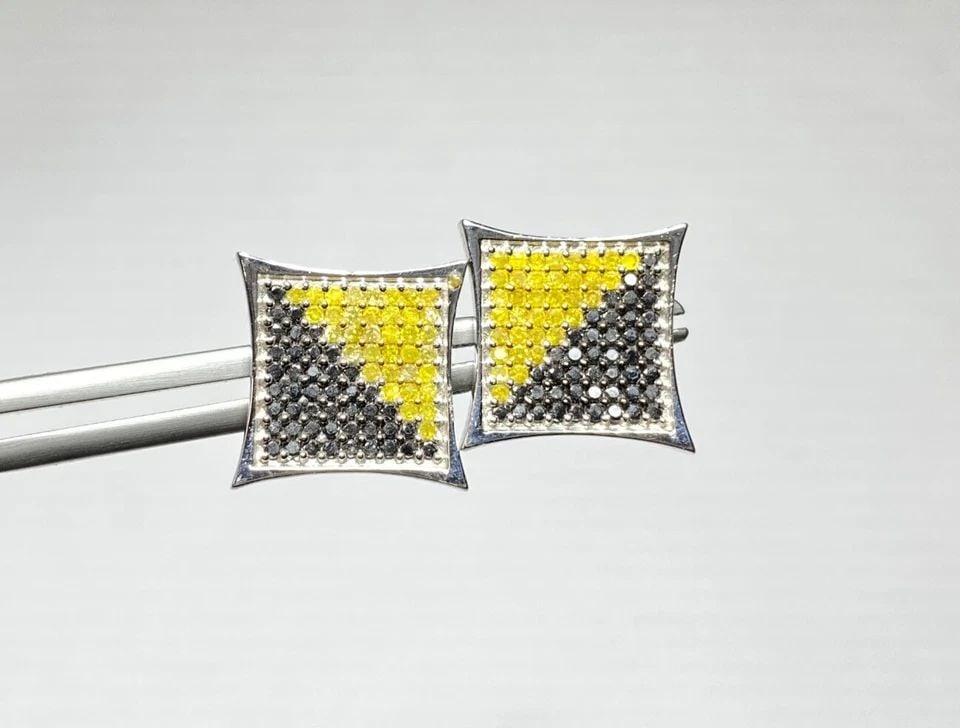 10K WHITE GOLD KITE EARRINGS WITH 1.00CTW BLACK & YELLOW DIAMONDS 3.7G: 10k White Gold Kite Earrings with 1.00ct of Black & Yellow Diamonds You are bidding on a pre-owned 10k White Gold Earrings with 1CTS Black and Yellow Diamonds. The earrings have minor scuffs and scrat