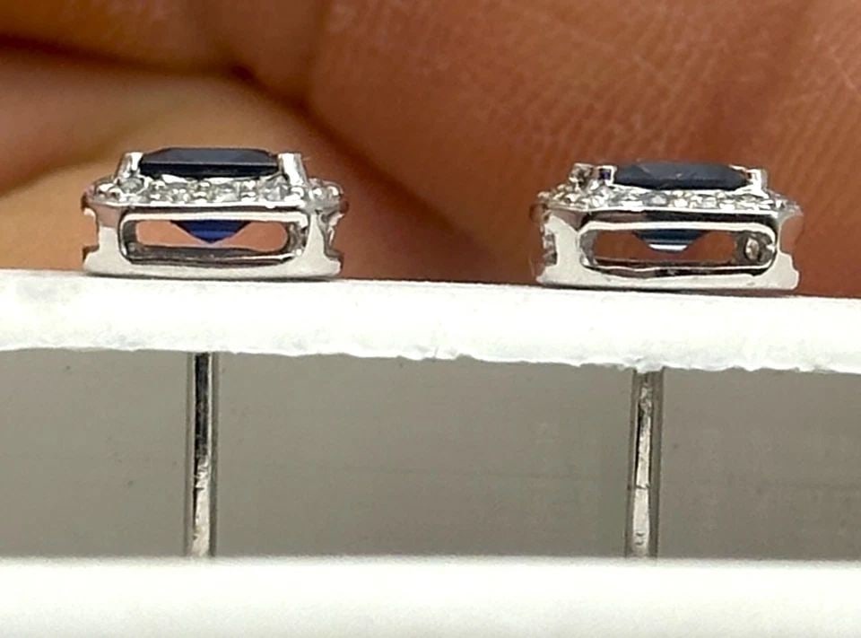 18K WHITE GOLD EARRINGS, LAB CREATED SAPPHIRES, 0.25CTS NATURAL DIAMONDS 2.2G: 18K WHITE GOLD EARRINGS WITH LAB CREATED SAPPHIRES AND 0.25CTS NATURAL DIAMONDS 18k White Gold Earrings with Lab Created Sapphires and 0.25cts of Natural Diamonds Condition: Used, have been cleaned Ma