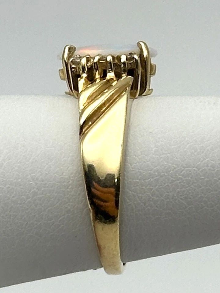 14K GOLD RING WITH NATURAL OPAL AND 0.06CTW DIAMONDS (SIZE 6.25) 3.6 GRAMS (1 of 2)