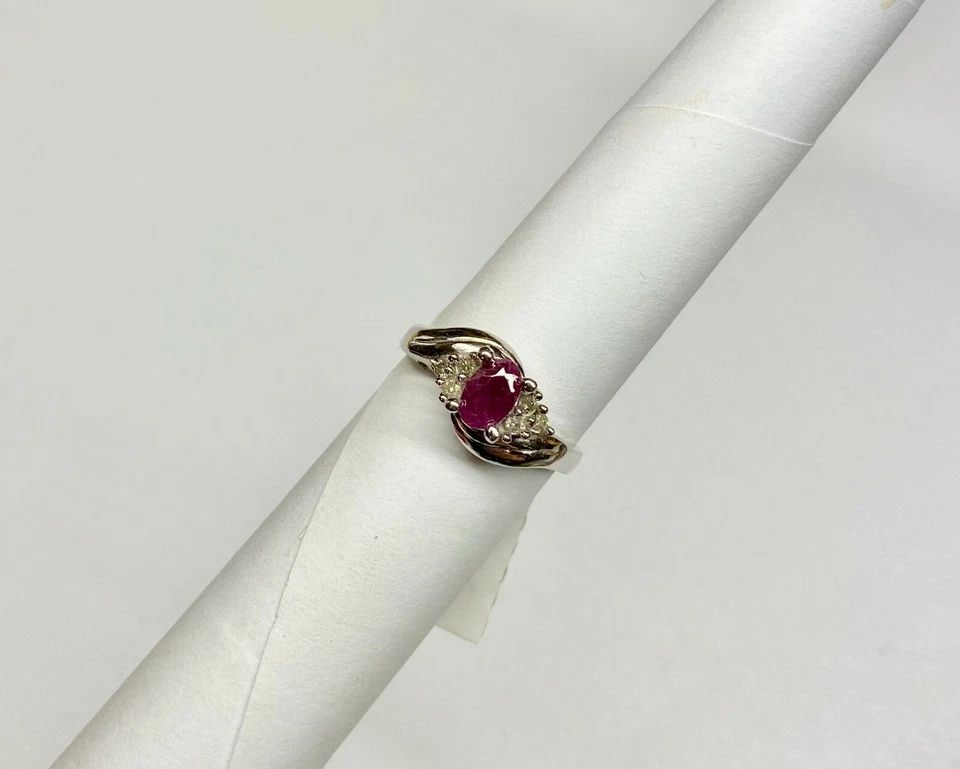 NEW 14K WHITE GOLD RING WITH 0.09CTW DIAMONDS AND NATURAL RUBY (SIZE 6) 3.2G (1 of 2)