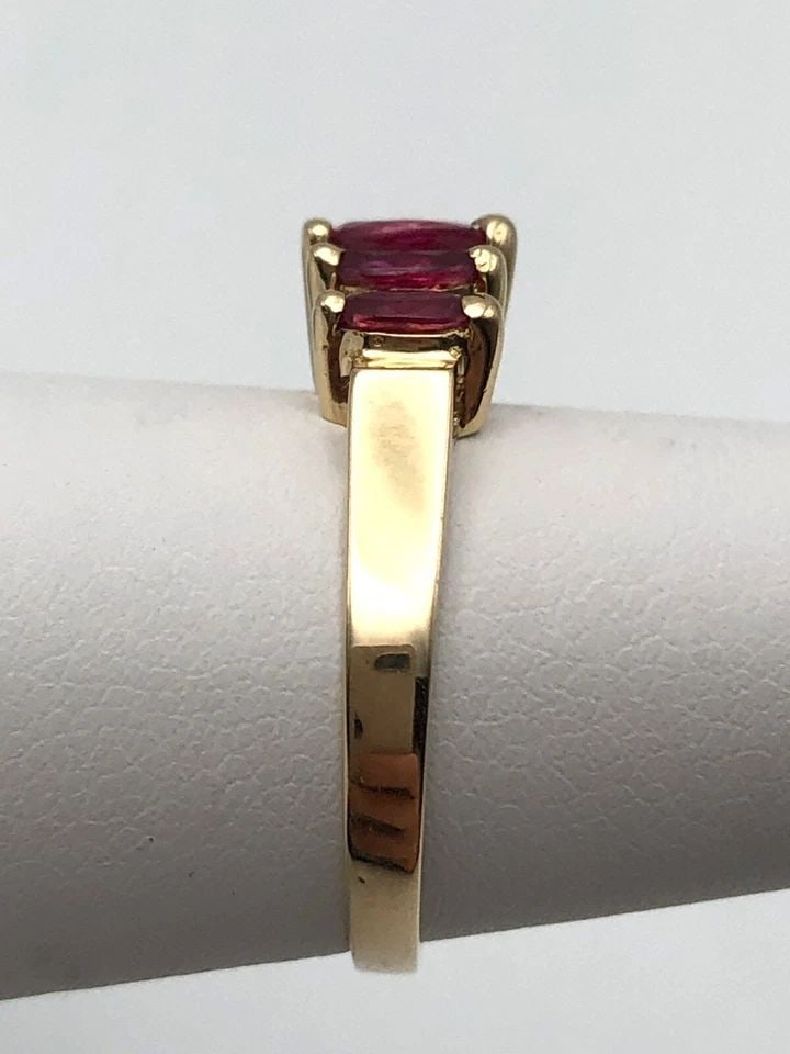 14K GOLD RING WITH FIVE MARQUISE CUT NATURAL RUBIES (SIZE 5.5) 2.4 GRAMS (1 of 2)