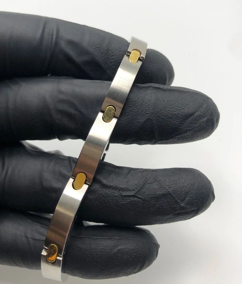 STAINLESS STEEL BRACELET WITH 18K GOLD ACCENTS ( 8 INCH ) 27.9 GRAMS (1 of 2)