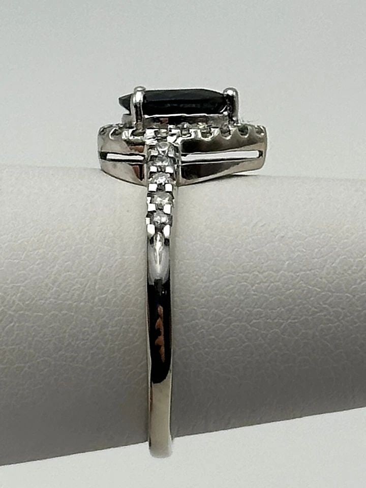 14K WHITE GOLD PEAR SHAPE RING WITH DARK BLUE SAPPHIRE 0.25CTW DIAMONDS 2.8 GRAM (1 of 2)