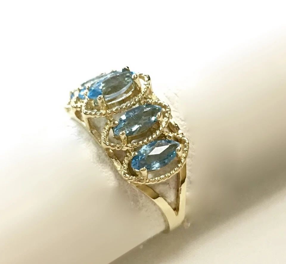 10K YELLOW GOLD RING WITH 5 MARQUISE CUT BLUE TOPAZ (SIZE 7) 2.5 GRAMS (1 of 2)