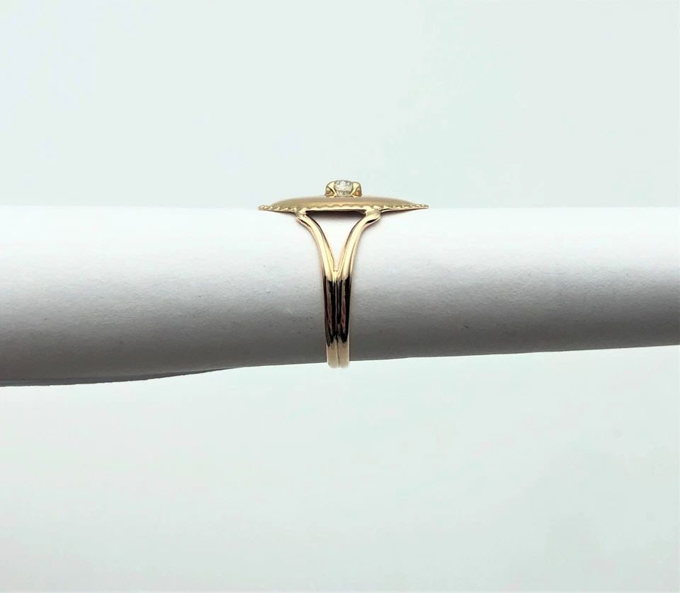 14K YELLOW GOLD OVAL RING WITH SINGLE 0.22CT NATURAL DIAMOND (SIZE 6) 2.8 GRAM (1 of 2)