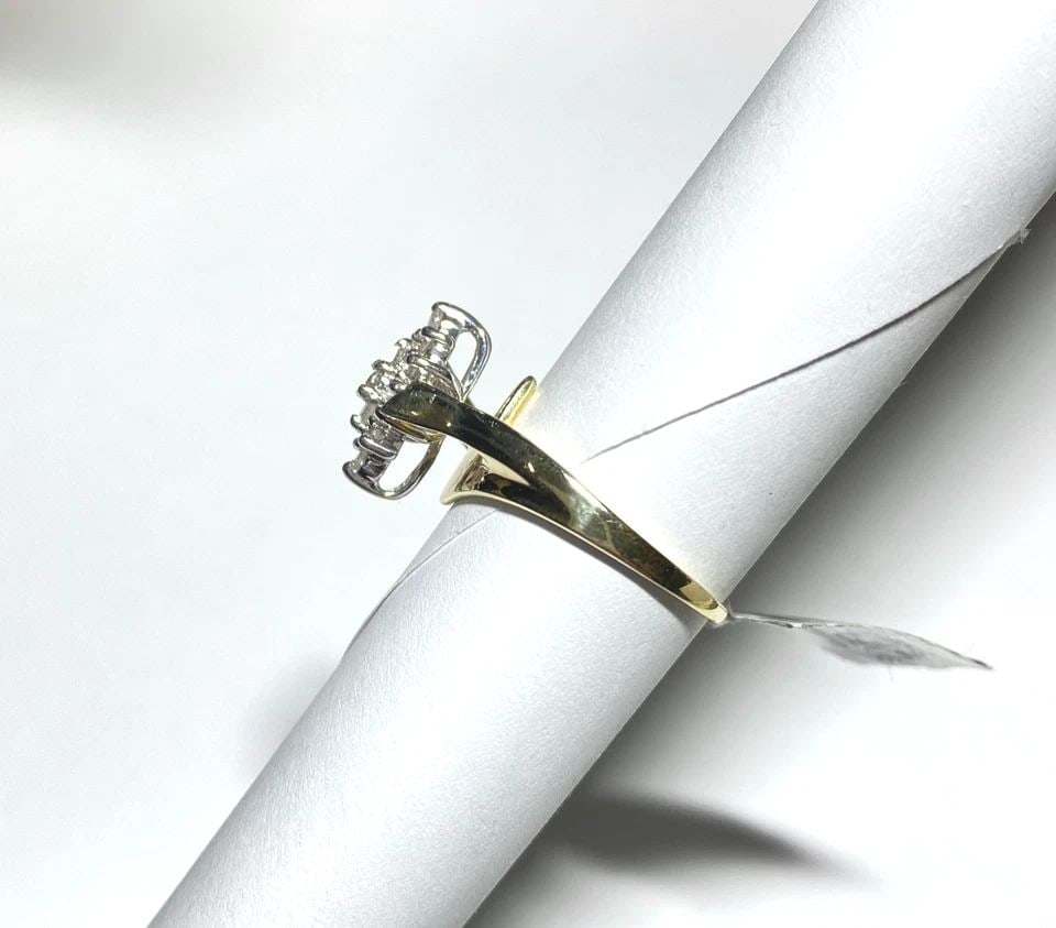 NEW 10K GOLD CLUSTER RING, 0.25CTW NATURAL DIAMONDS (SIZE 6.25) 3 GRAMS (1 of 2)