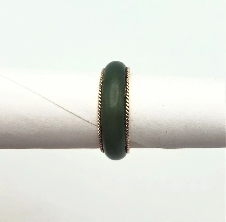14K GOLD RING WITH GREEN JADE BAND 6.8MM WIDE (SIZE: 7.75) 3.4 GRAMS: 14K GOLD RING WITH GREEN JADE LAYED OVER (SIZE: 7.75) 14k Gold ring with Green Jade layed over You are bidding on a 14k Gold ring with Green Jade layed over. The ring has been fully checked and inspec