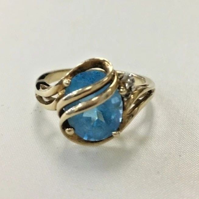 10K GOLD ARTISTIC RING, BLUE TOPAZ, 0.03CTW DIAMONDS (SIZE 6.25) 3.3 GRAM (1 of 2)