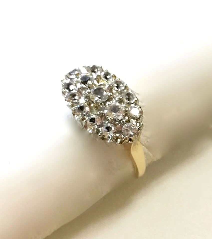 10K YELLOW GOLD RING WITH WHITE SAPPHIRES (SIZE 6) 3.3 GRAM (1 of 2)