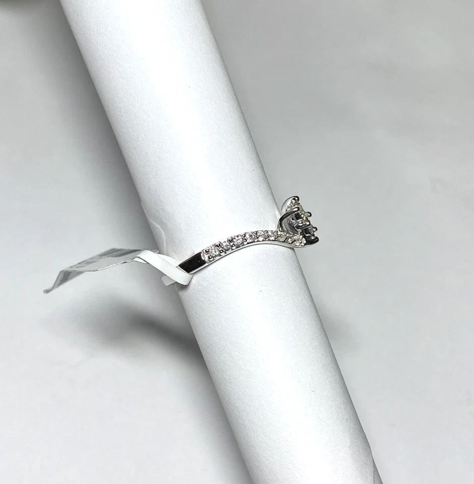 NEW 14K WHITE GOLD RING WITH WITH 0.27CTW DIAMONDS (SIZE 7.25) 2.1 GRAMS: WOMEN'S 14K WHITE GOLD 2 STONE RING WITH WITH 0.27CT DIAMONDS (SIZE 7.25) Women's 14k White Gold 2 Stone Ring with with 0.27CT Diamonds (Size 7.25) You are bidding on a new with tags Women's 14k White