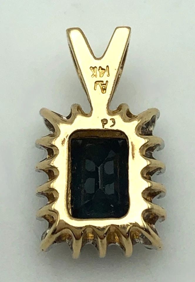 14K GOLD SQUARE SHAPED PENDANT WITH NATURAL SAPPHIRE, 0.09CTW DIAMONDS 1.8 GRAM: 14K GOLD SQUARE SHAPED PENDANT WITH NATURAL SAPPHIRE AND 0.09CTS OF DIAMONDS 14k Gold Square shaped Pendant with Natural Sapphire and 0.09cts of Diamonds Condition: Used Material: 14k Yellow Gold Pend