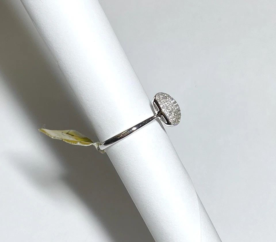 NEW 10K WHITE GOLD RING WITH SQUARE CLUSTER, 0.39CTW DIAMONDS (SIZE 6.5) 2 GRAMS: WOMEN'S 10K WHITE GOLD RING WITH 0.39CT DIAMONDS (SIZE 6.5) Women's 10k White Gold Ring with 0.39CT Diamonds (Size 6.5) You are bidding on a new with tags Women's 10k White Gold Ring with 0.39CT Diamo