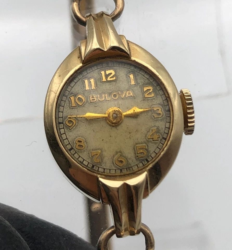 VINTAGE BULOVA 14K YELLOW GOLD CASE WATCH , 17 JEWELS MOVEMENT ( NOT RUNNING ) (1 of 2)