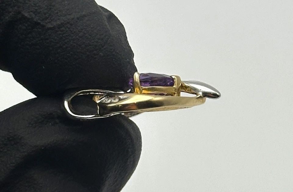 10K TWO TONED GOLD HEART STYLE PENDANT WITH AMETHYST AND 0.16CTS OF DIAMONDS 3G (1 of 2)