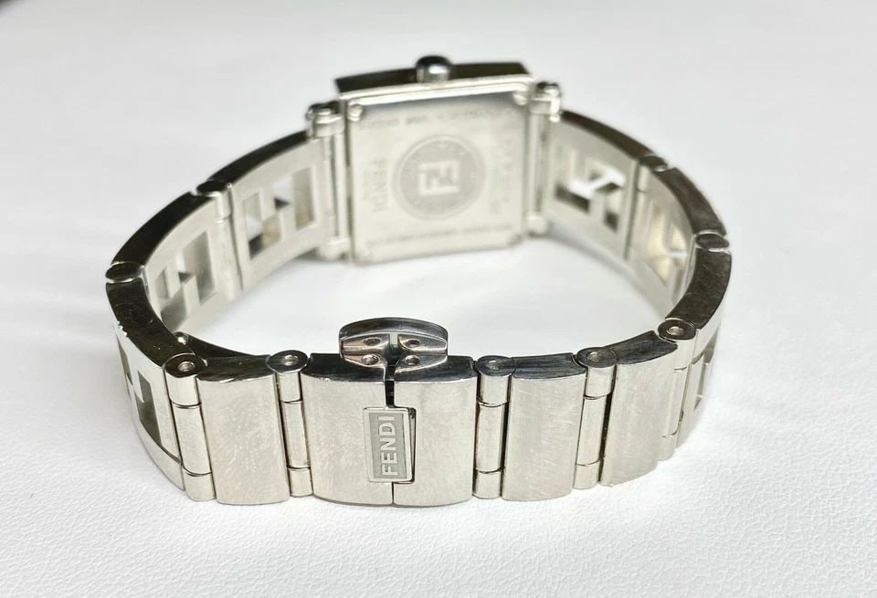 WOMEN'S FENDI OROLOGI QUADRO WATCH 007-60500L-184 (STAINLESS STEEL) (1 of 2)