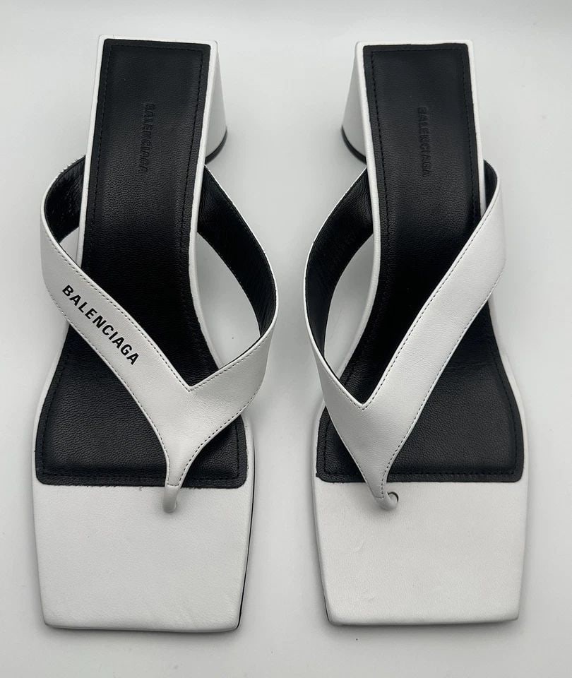 BALENCIAGA DOUBLE SQUARE BLOCK HEEL LEATHER THONG WHITE SANDAL EU: 38 US: 7.5 (1 of 2)