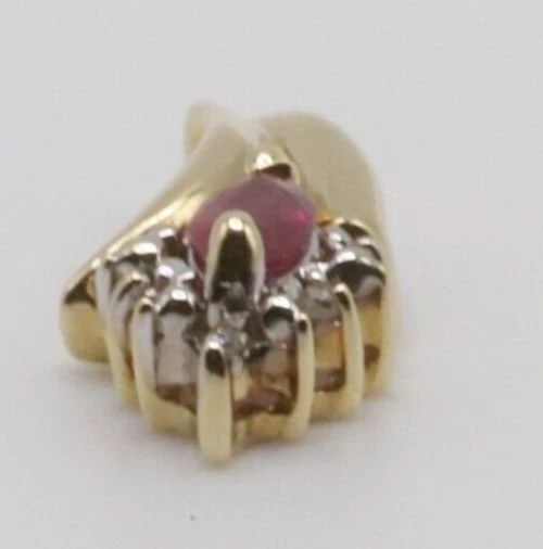 10K YELLOW GOLD SMALL WOMAN'S PENDANT WITH RUBY AND DIAMOND 0.9 GRAM: 10K YELLOW GOLD SMALL WOMAN'S PENDANT WITH RUBY AND DIAMOND 10k Yellow Gold Small Woman's Pendant with Ruby and Diamond You are bidding on a 10k Yellow Gold Small Woman's Pendant with Ruby and Diamond