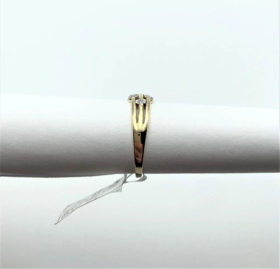 NEW 10K GOLD STACKED 3 LAYER RING WITH DIAMONDS (SIZE 6.75) 2 GRAM: 10K GOLD STACKED THREE LAYER RING WITH DIAMONDS (SIZE: 6.75) 10k Gold Stacked Three Layer Ring with Diamonds You are bidding on a 10k Gold Stacked Three Layer Ring with Diamonds. The ring has been ful