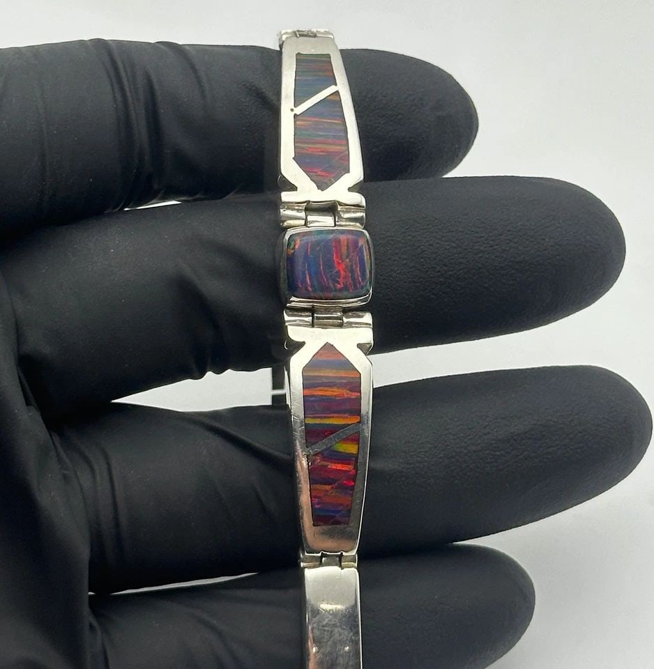 90% SILVER BRACELET WITH MEXICAN BLUE FIRE OPAL ( 8.25 INCH ) 43.5 GRAMS (1 of 2)