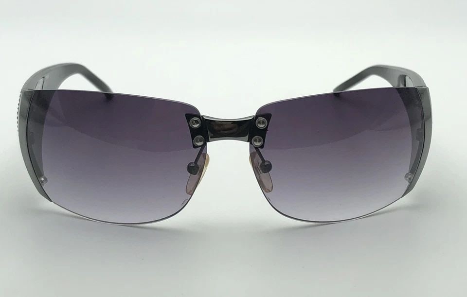 AUTHENTIC FENDI FS349R 001 125 SUNGLASSES WITH RHINESTONE ACCENTS (1 of 2)