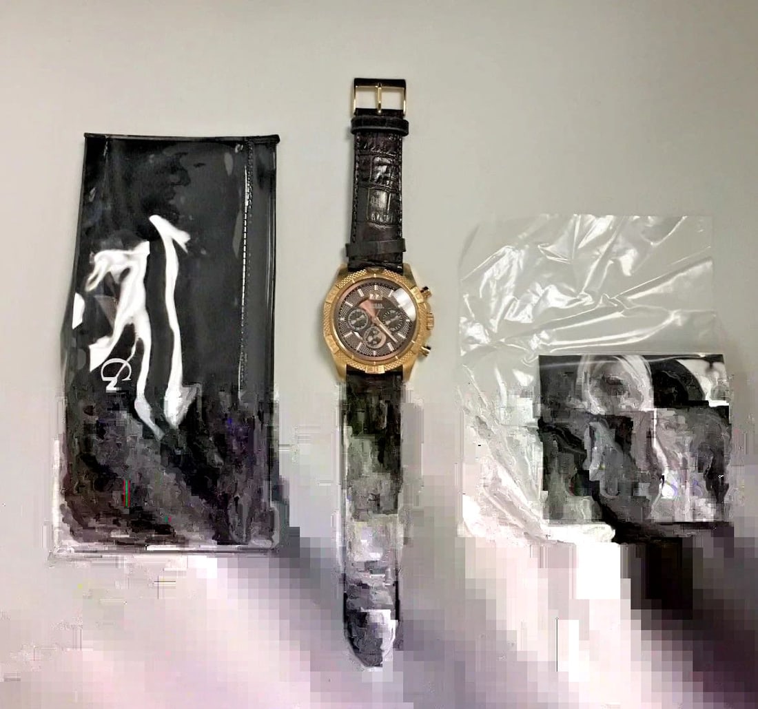 GUESS WATCH U19502G1 GOLD TONE LEATHER BAND 44MM (1 of 2)