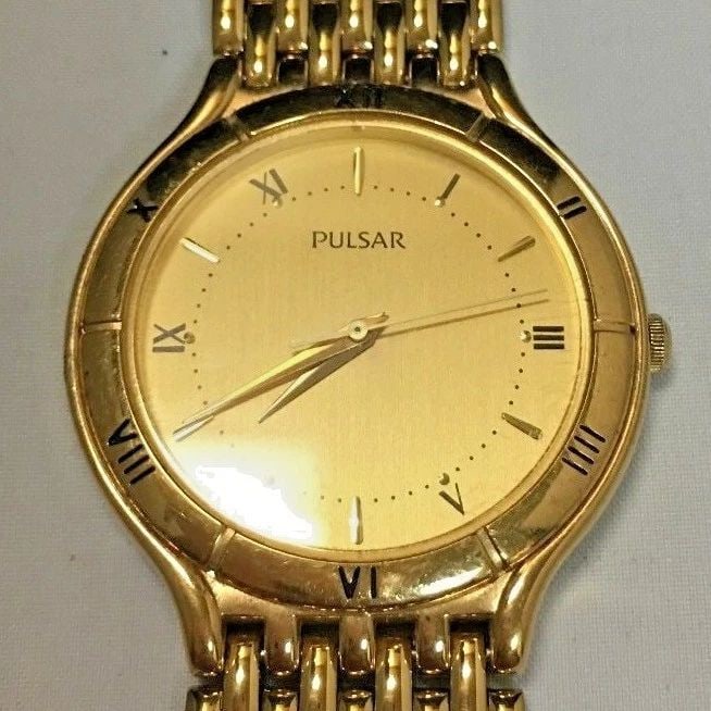 PULSAR WATCH YELLOW GOLD COLOR 32MM CASE (1 of 2)