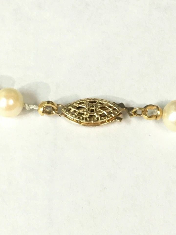 WHITE PEARL NECKLACE WITH GOLD FILLED CLASP (18.5 INCH ) 20.2 GRAM (1 of 2)