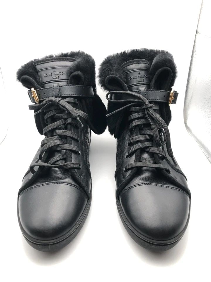 LOUIS VUITTON MONOGRAM HIGH TOP SNEAKERS WITH FUR LI017035 BLACK (SIZE: 39.5) (1 of 2)